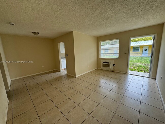 Building Photo - 151 NW 164th St