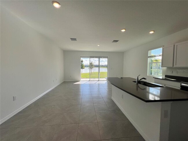 Building Photo - 131 Mangrove Shade Cir