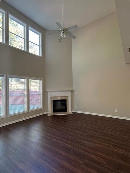 Building Photo - 1075 Harvest Brook Dr NE