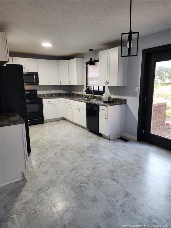 Building Photo - 601 Dashland Dr