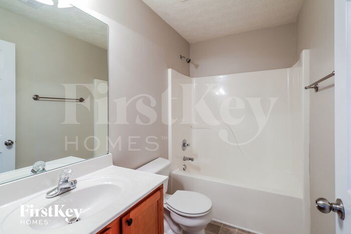Building Photo - 1372 Alcovy Falls Dr SE