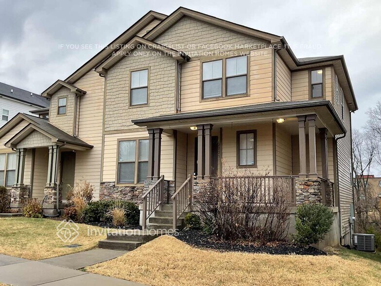 Building Photo - 2223 Dale View Dr