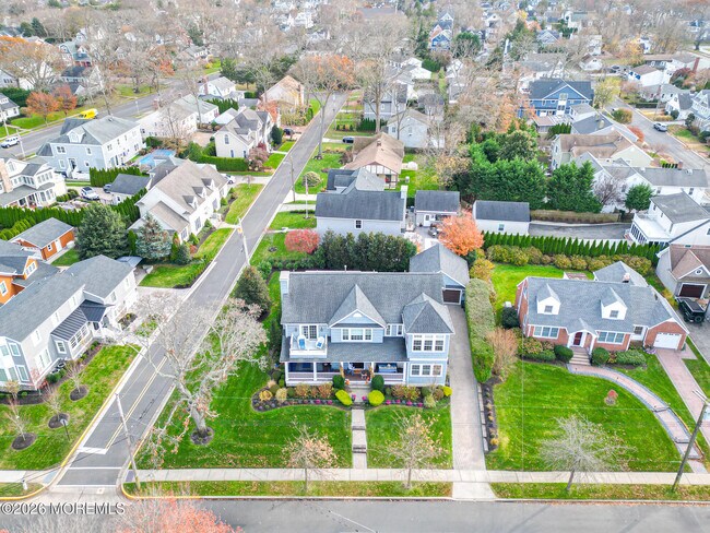 Building Photo - 315 Pitney Ave