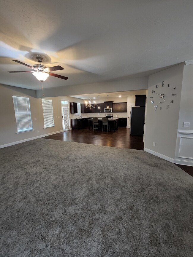 Building Photo - 3075 Margot Ln