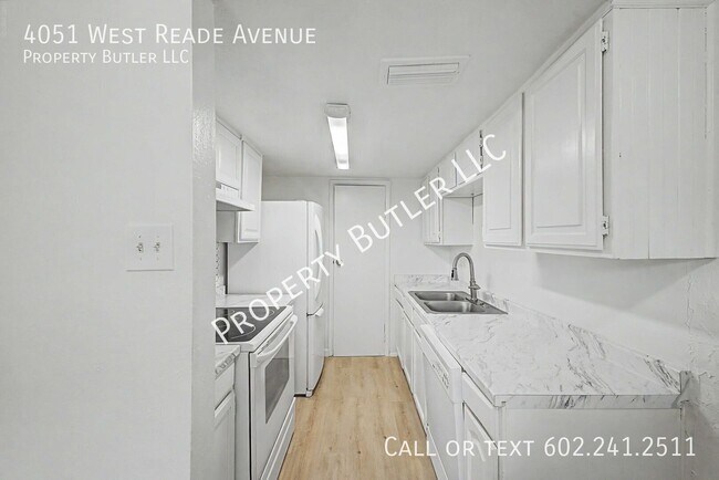 Building Photo - 4051 W Reade Ave