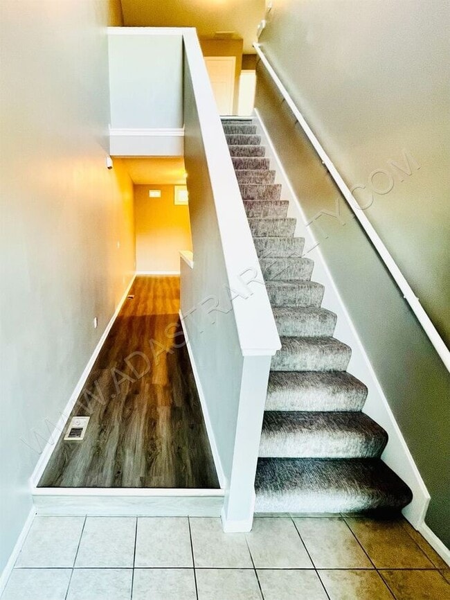 Building Photo - Very Spacious Townhome in West Olathe-Coming SOON!!