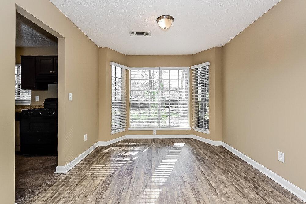 Building Photo - 1341 Birdsong Ln