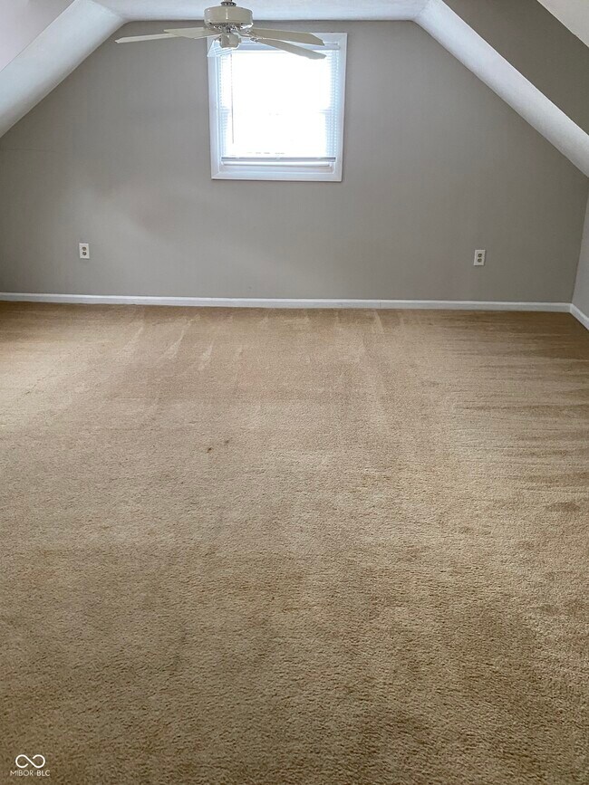 Building Photo - 5338 Winthrop Ave