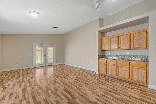 Building Photo - 2448 Rocky Brook St