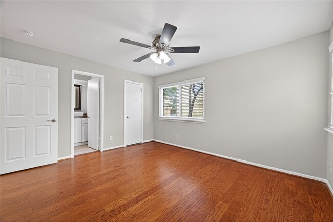 Building Photo - 1114 Augusta Dr