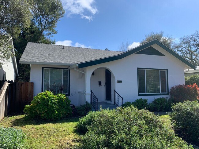 Building Photo - Memorial Hospital 2 bedroom 2 bathroom hom...