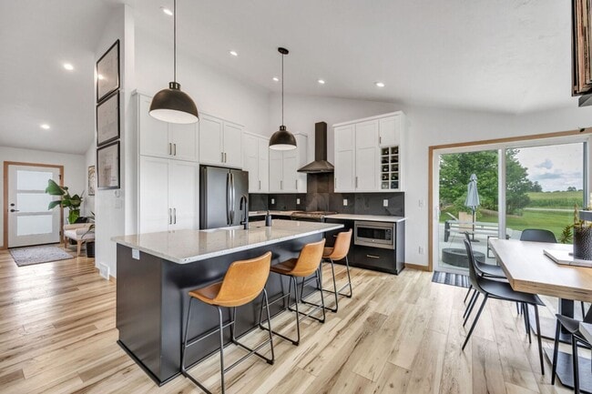 Primary Photo - Executive Rental – Custom 5-Bedroom, 3.5-B...
