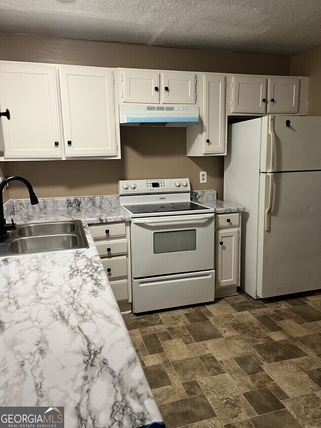 Primary Photo - 3575 Oakvale Rd