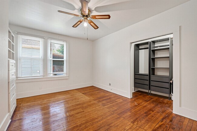 Building Photo - 2519 Stevens St
