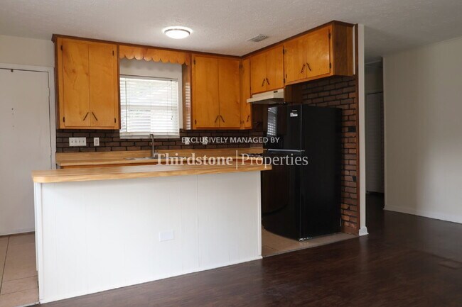 Building Photo - 5615 Atlee Ave