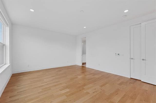 Building Photo - 4920 Lexington Ct