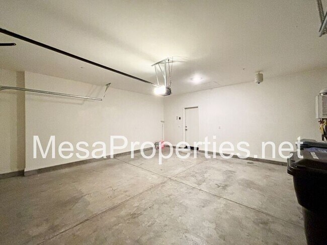 Building Photo - 15886 Rain Lily Ct