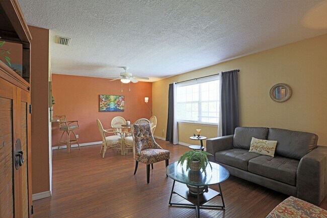 Building Photo - Palms at Waters Edge 3344-M6