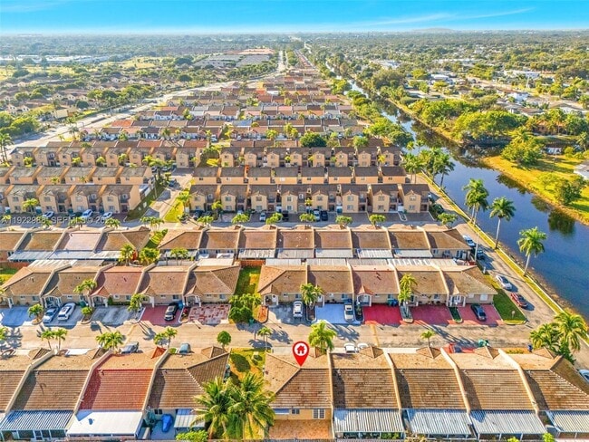 Building Photo - 7665 NW 183rd Ter