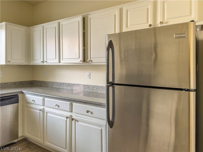 Building Photo - 5250 S Rainbow Blvd