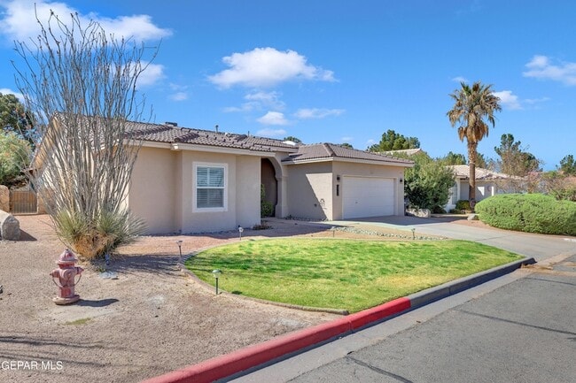 Building Photo - 232 Ave Mirador