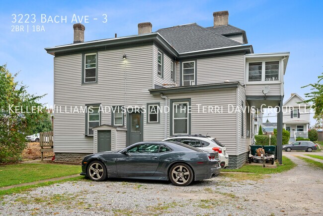 Building Photo - 3223 Bach Ave