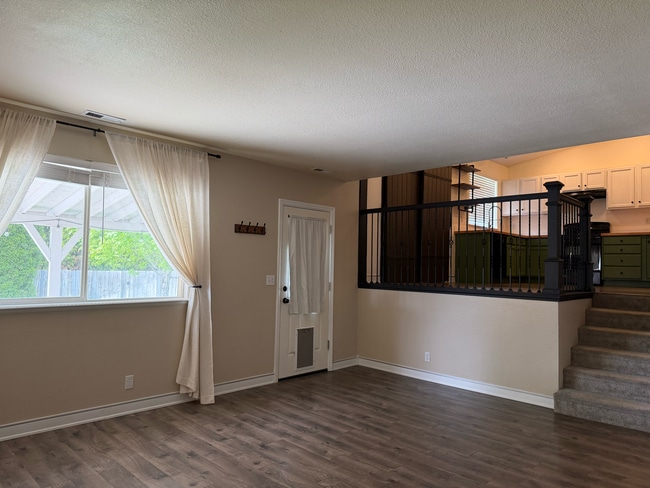 Building Photo - 8103 Waterfowl Ave