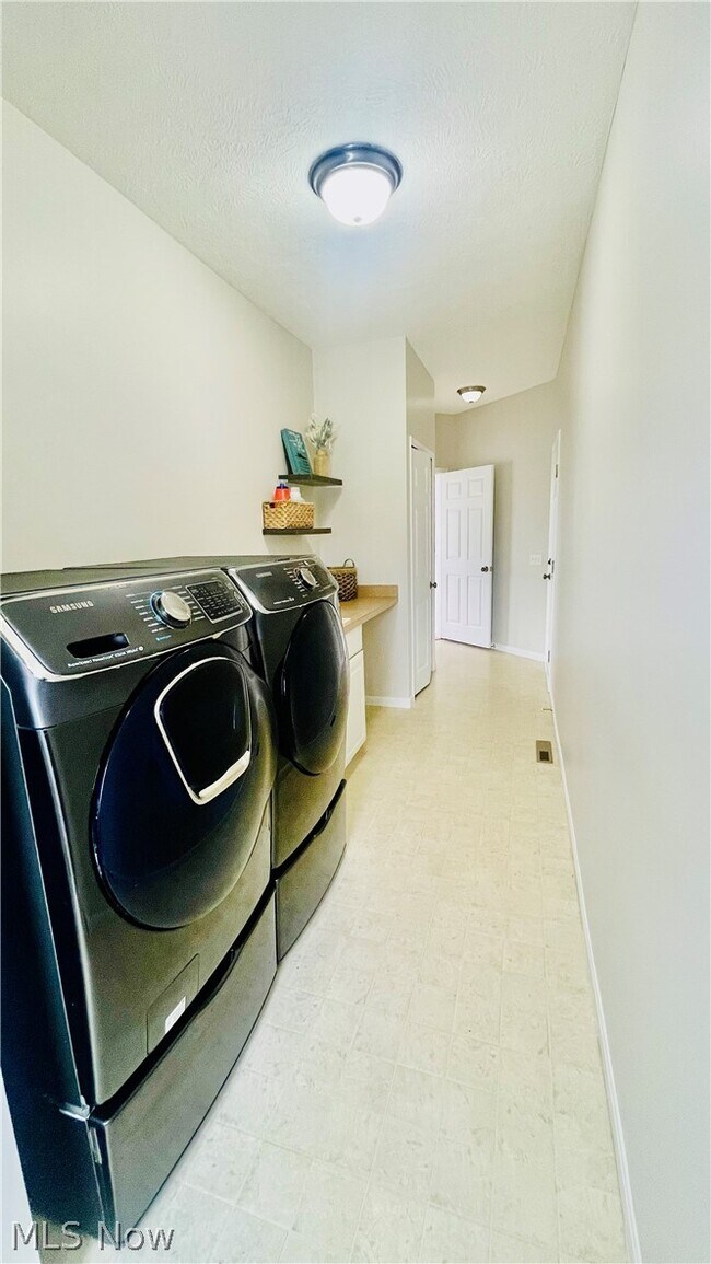 Building Photo - 3473 Churchill Downs