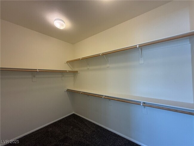 Building Photo - 9341 Forest Meadows Ave
