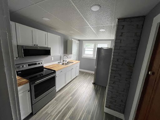 Building Photo - 423 S Fayette St