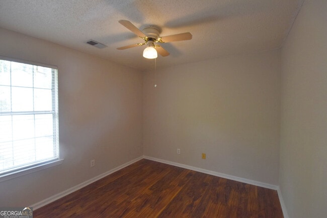 Building Photo - 115 S Fairfield Dr