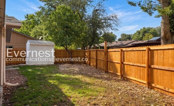 Building Photo - 1116 Juniper Ct