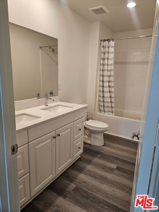 Building Photo - 1671 Yarrow Pl