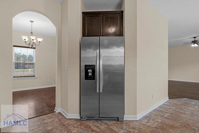 Building Photo - 469 Archie Way