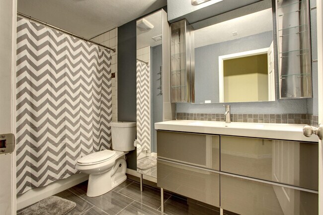 Building Photo - The Meadows of Castle Rock Ranch home w/finished basement & Mountain Views.