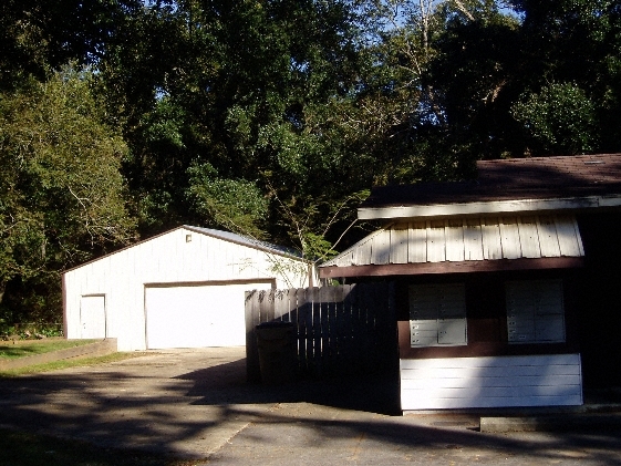 Building Photo - De La Be Forest Mobile Home park