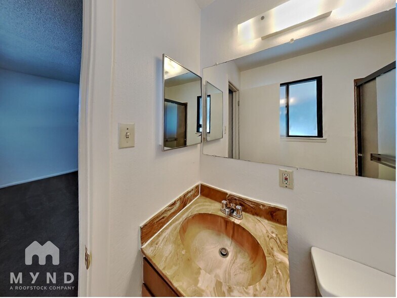 Building Photo - 2910 Apollo Way