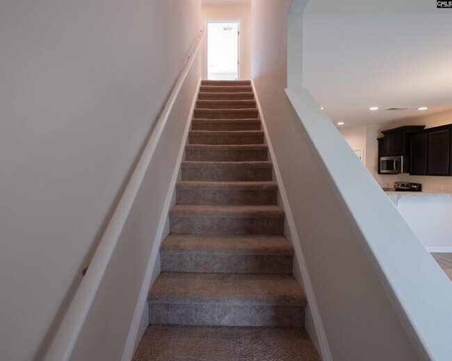 Building Photo - 945 Bergenfield Ln