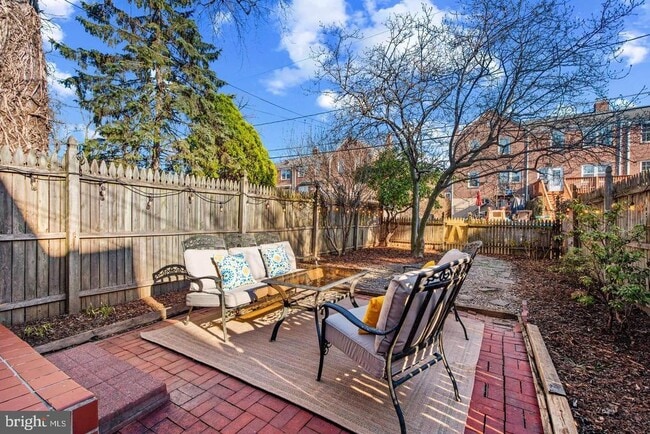 Building Photo - 183 Stanmore Rd