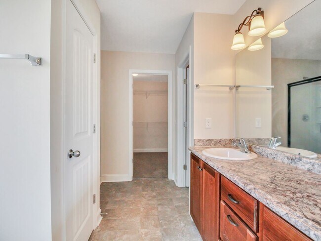 Building Photo - 85 Kinlock Ct