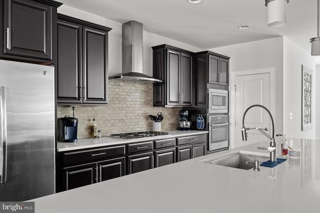Building Photo - 43386 Whitehead Ter