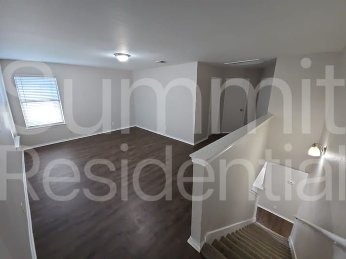 Building Photo - 120 Beech Dr