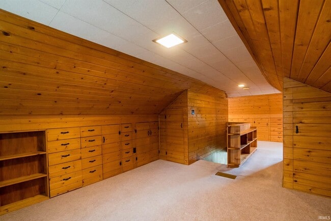 Building Photo - 3117 Oswego Ave