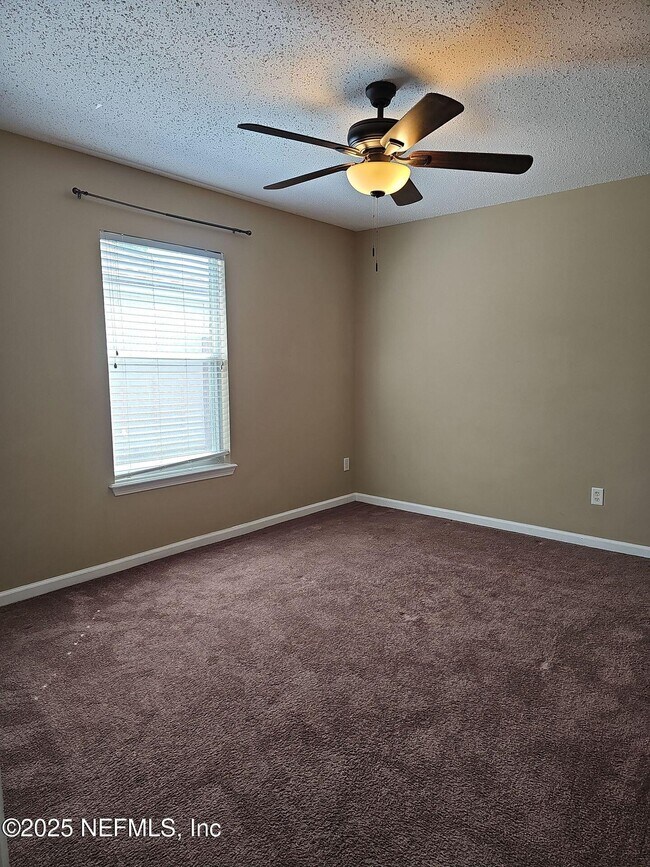 Building Photo - 1971 Belhaven Dr