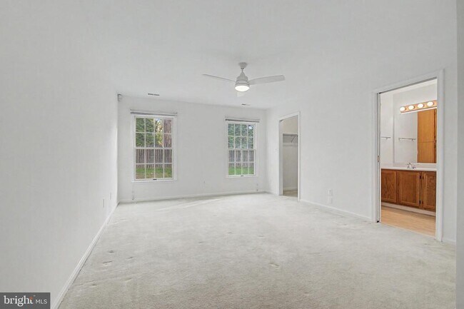 Building Photo - 795 Eastern Point Rd