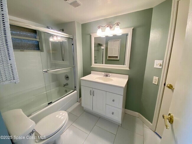 Building Photo - 2225 Jimmy Buffett Mem Hwy