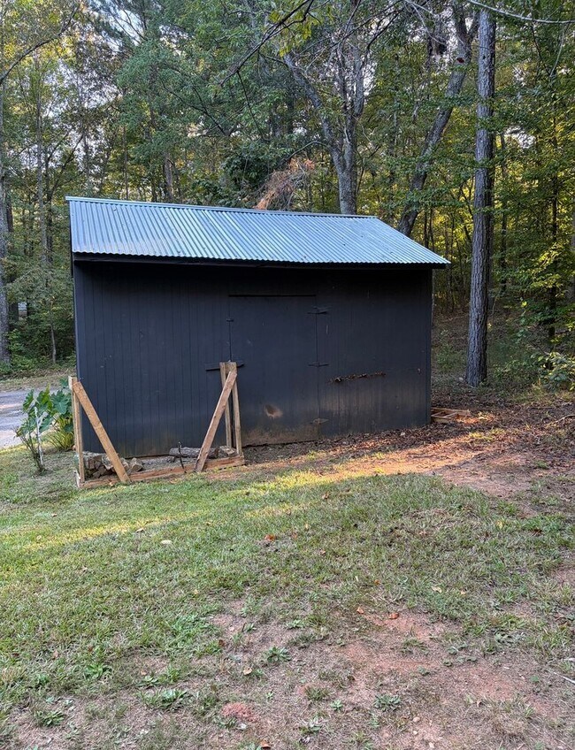 Building Photo - 5134 Post Rd