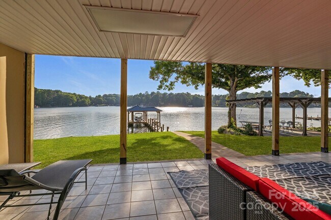 Building Photo - 4159 Todd St