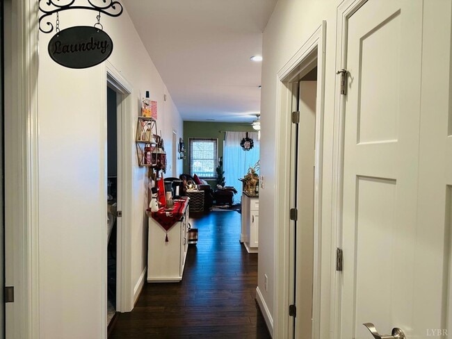 Building Photo - 1313 Emerald View Ct