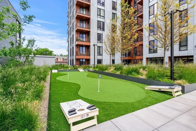 Building Photo - 1515 Commonwealth Ave